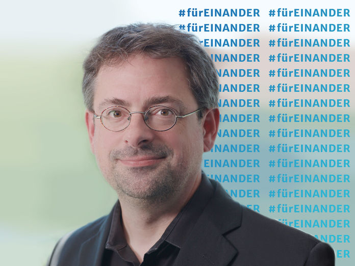 #fürEINANDER mit Andreas Wagener: Digitale Hürden meistern